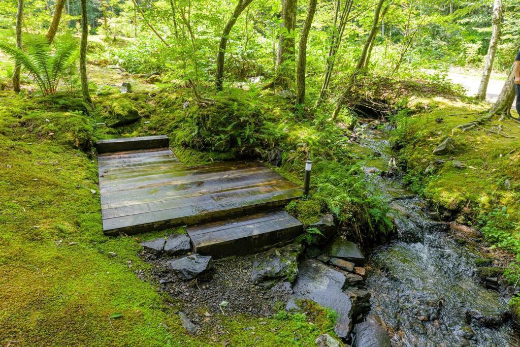 Вилла ロックフォレスト北軽井沢 Экстерьер фото